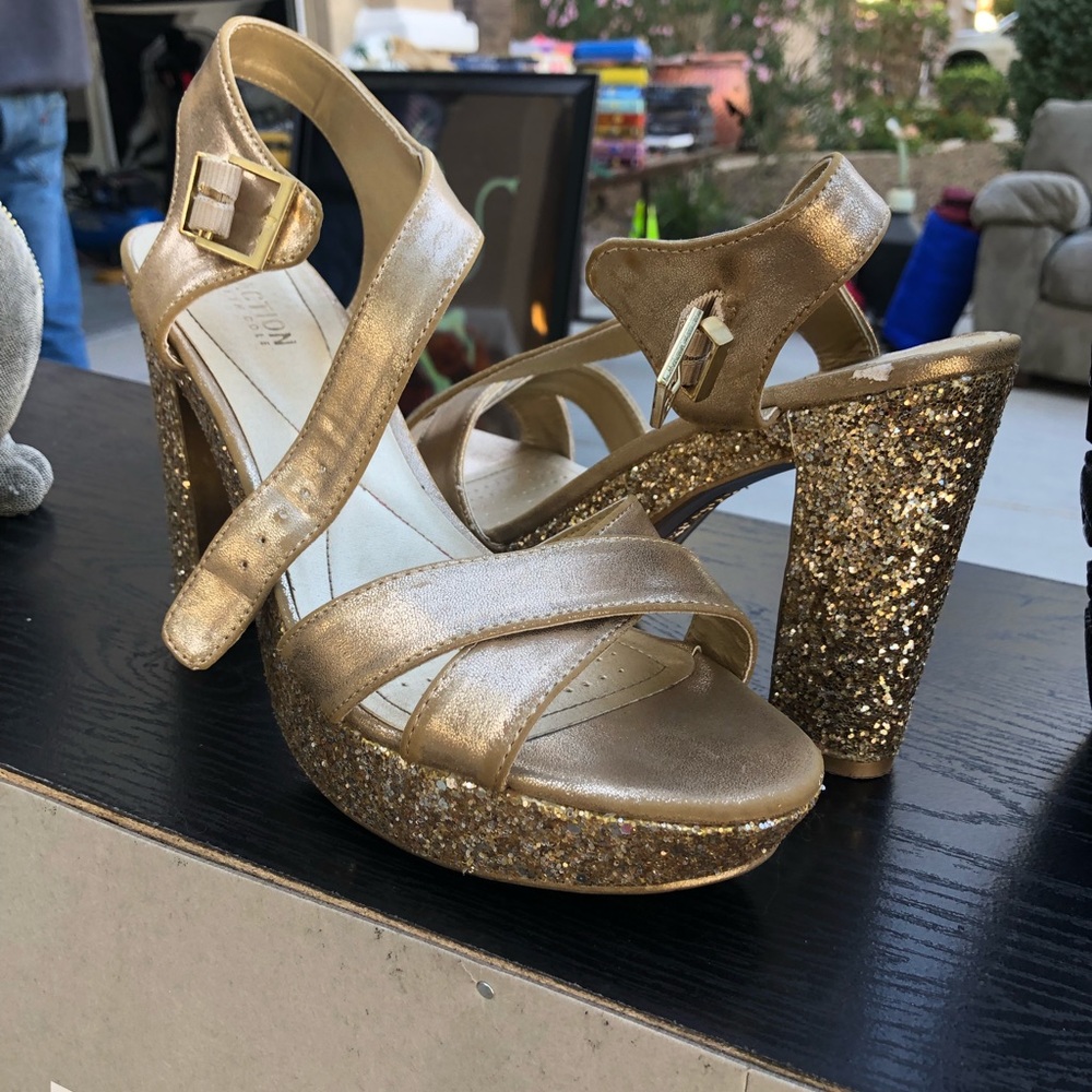 Gold Kenneth Cole heels-size 9 1/2 worn once!!